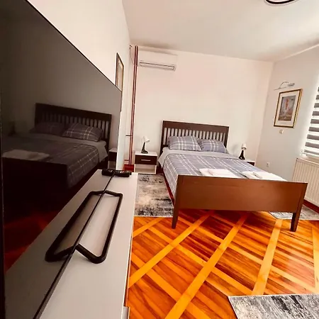 Dekster Apartmani Valjevo Exterior foto