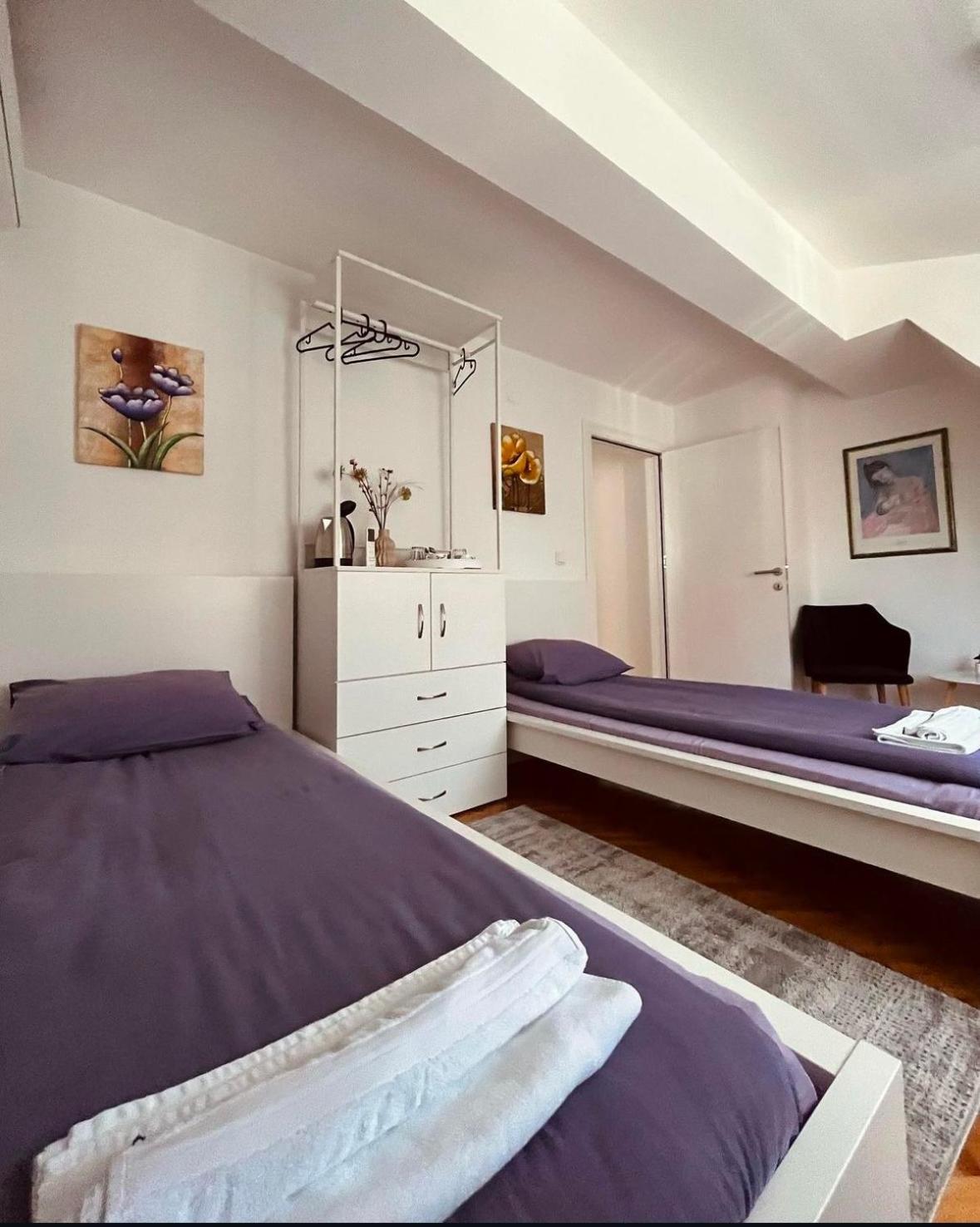 Dekster Apartment